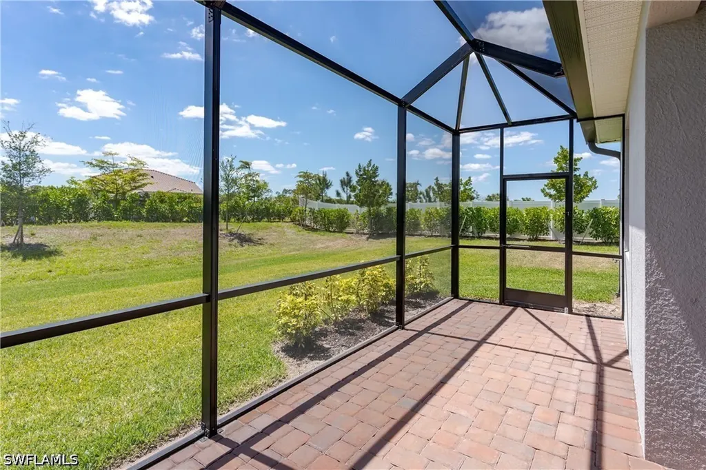 2140 Dragonfruit Way Naples FL 34120