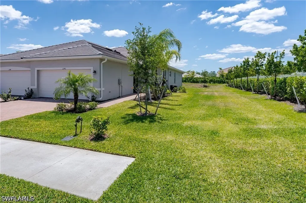 2140 Dragonfruit Way Naples FL 34120