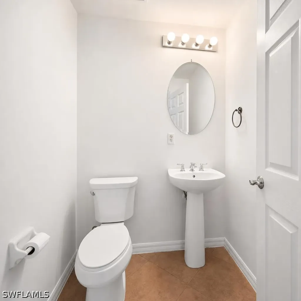 9072 Astonia Way Estero FL 33967