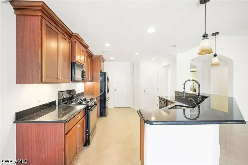 9072 Astonia Way Estero FL 33967