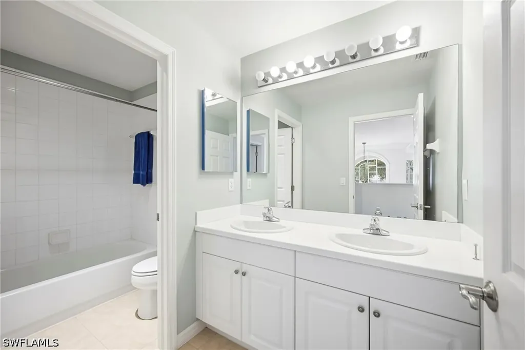 9072 Astonia Way Estero FL 33967