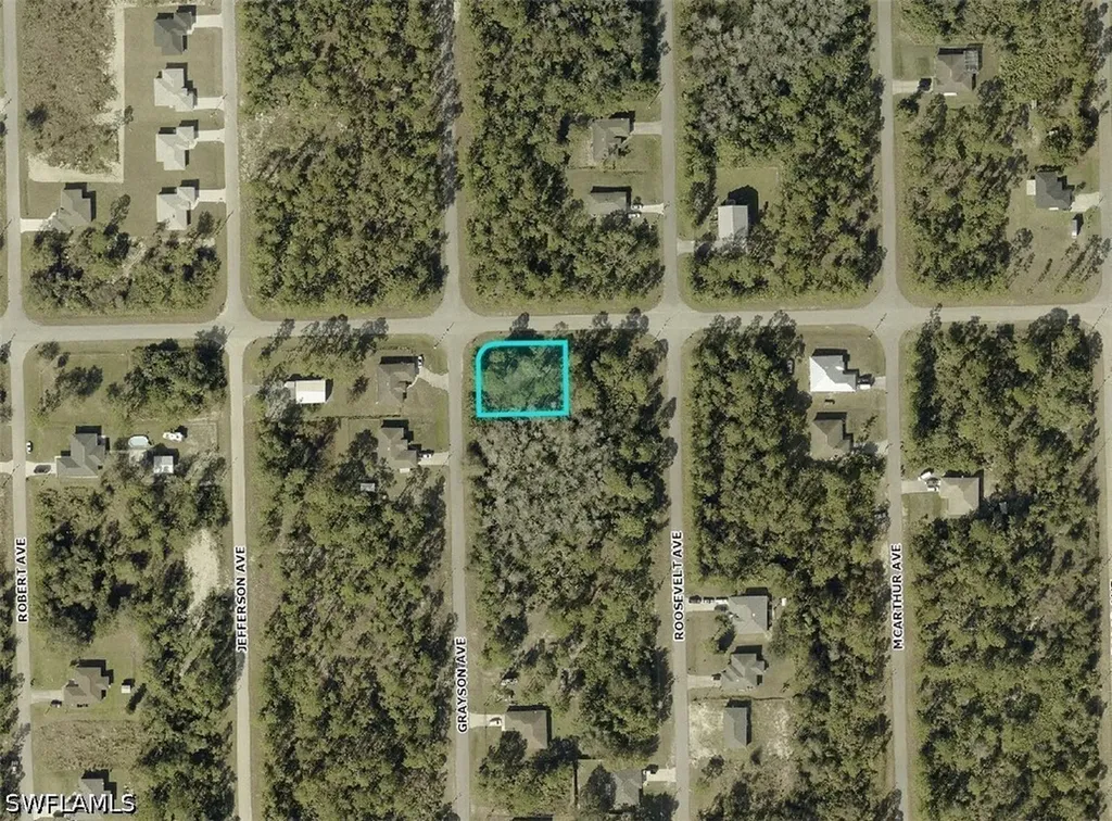 2024 Grayson Avenue Alva FL 33920