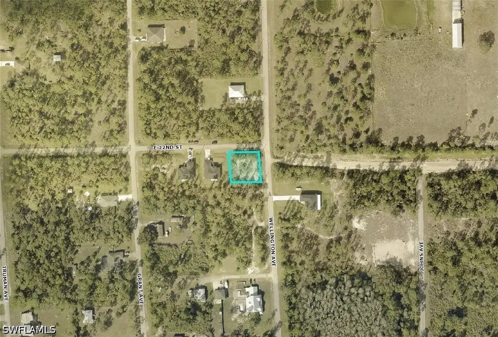 3406 E 22nd Street Alva FL 33920