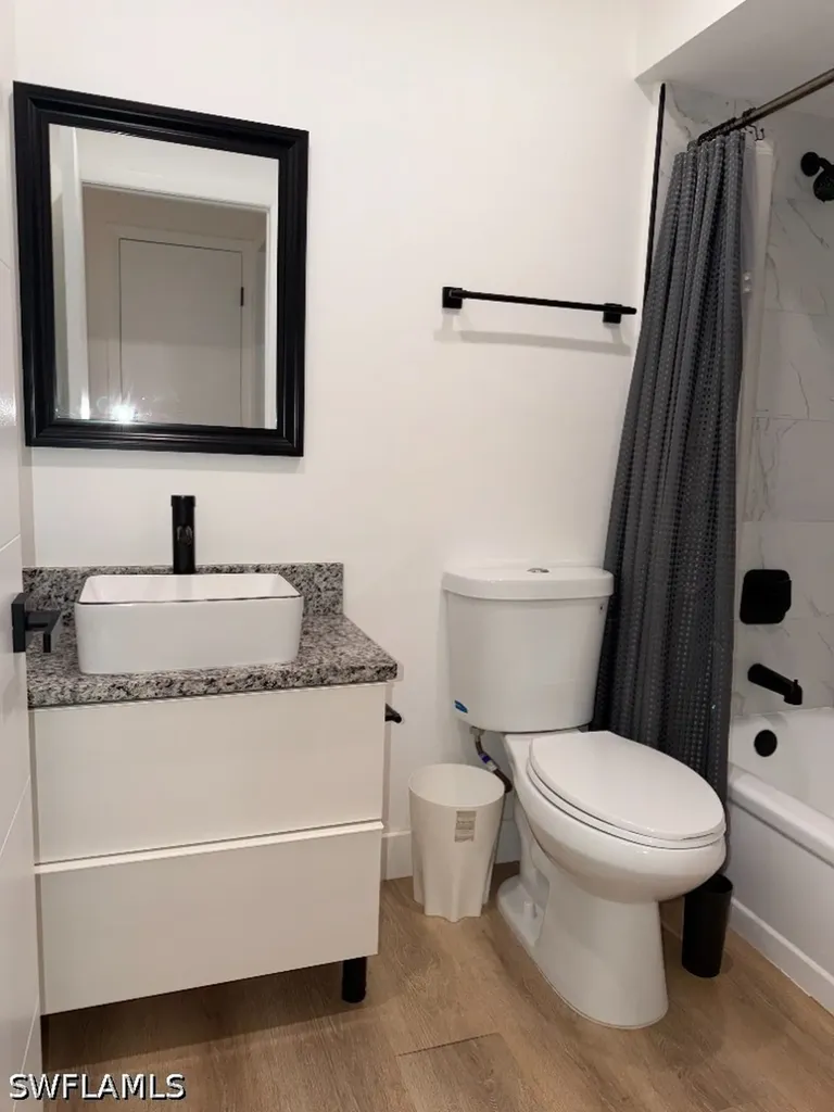 1103 SE 8th Terrace Cape Coral FL 33990