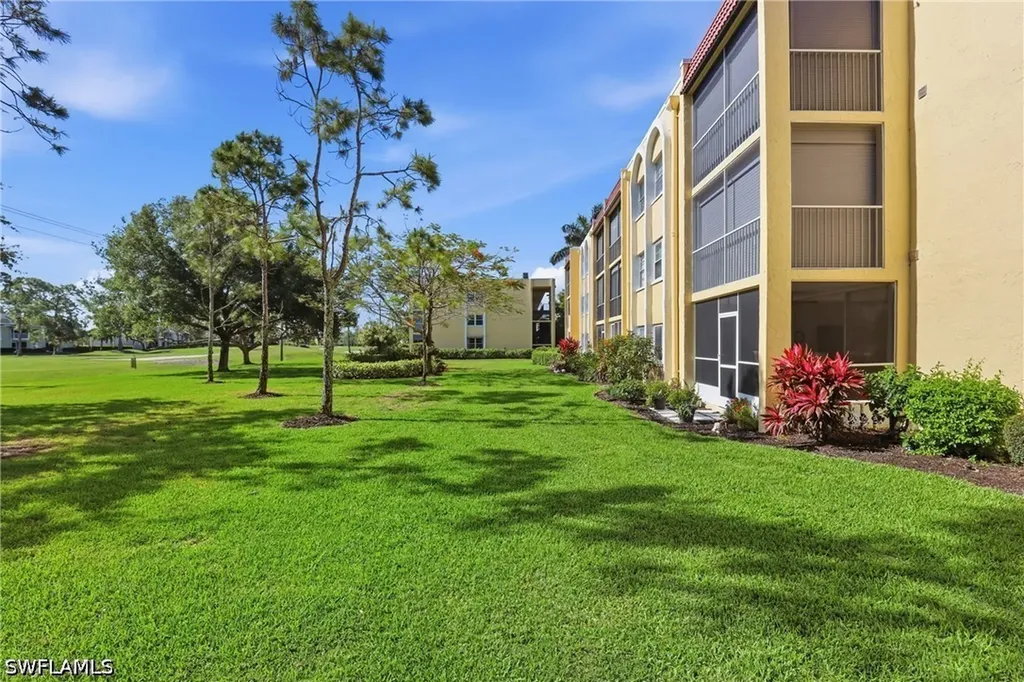 1086 Forest Lakes Drive Naples FL 34105