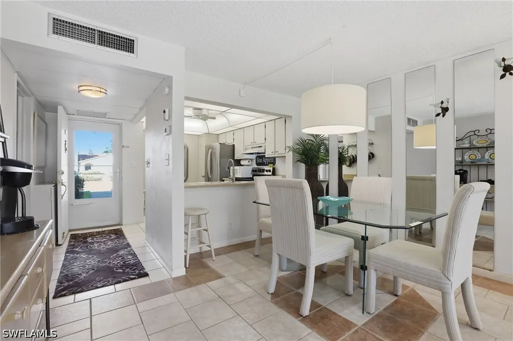 1086 Forest Lakes Drive Naples FL 34105