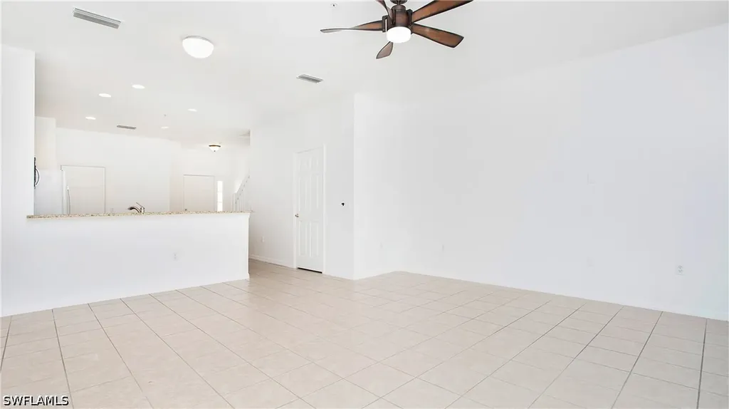880 Hampton Circle Naples FL 34105