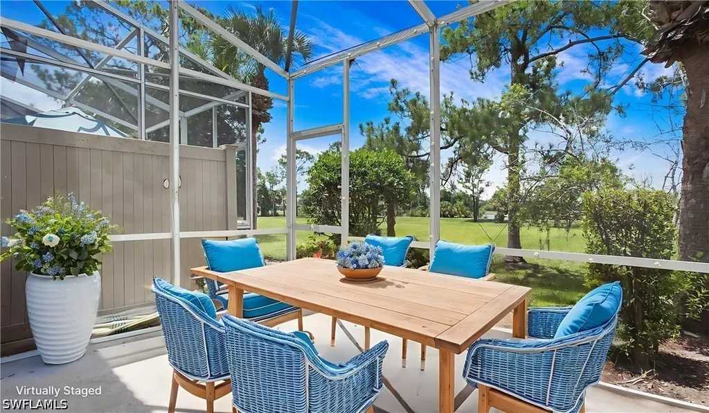 880 Hampton Circle Naples FL 34105