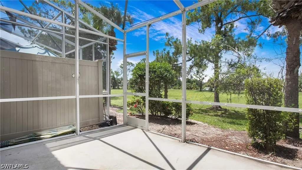880 Hampton Circle Naples FL 34105
