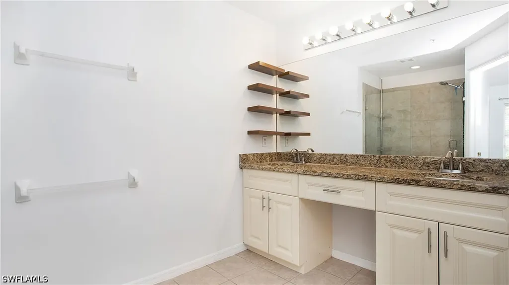 880 Hampton Circle Naples FL 34105