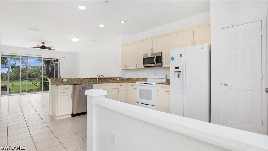 880 Hampton Circle Naples FL 34105