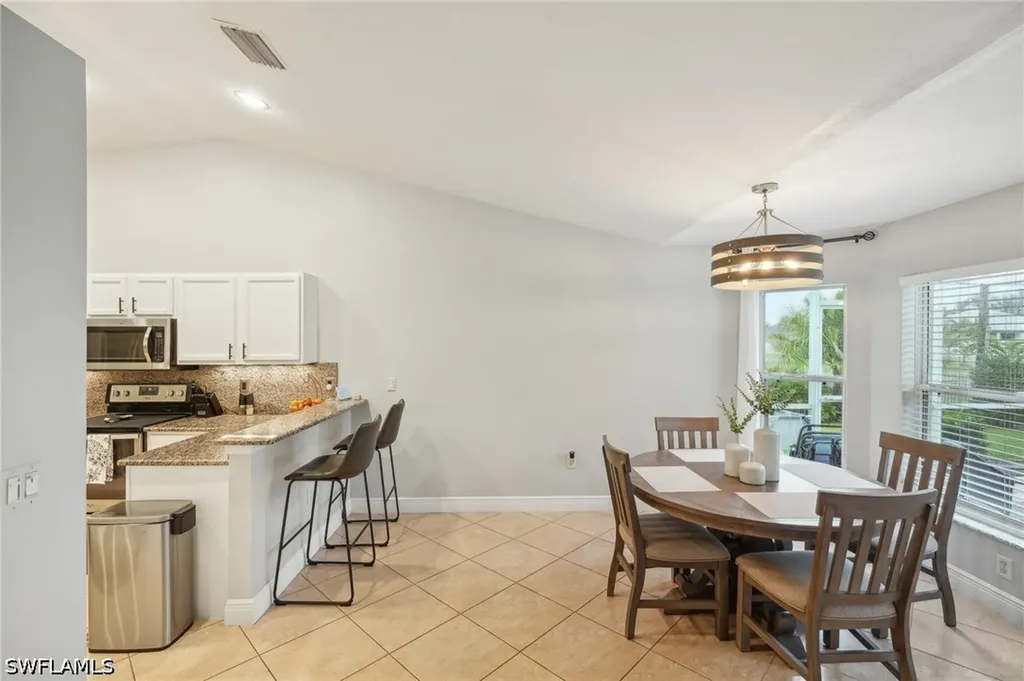 3717 Agualinda Boulevard Cape Coral FL 33914