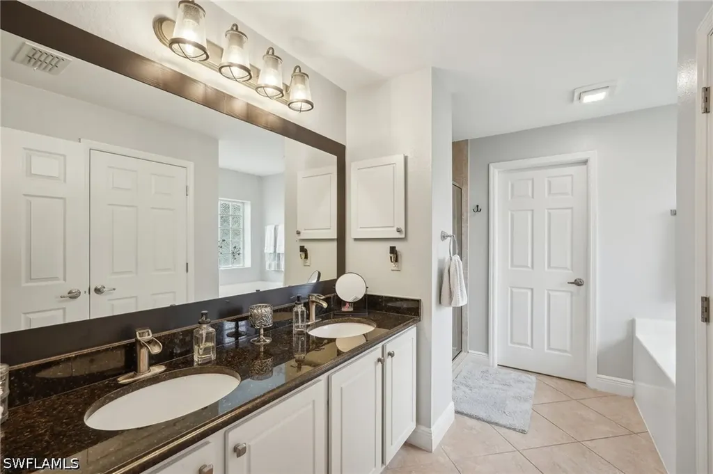 3717 Agualinda Boulevard Cape Coral FL 33914