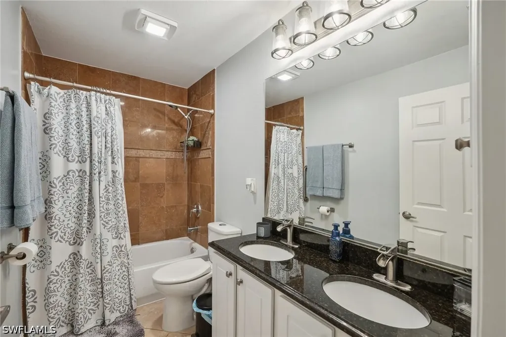 3717 Agualinda Boulevard Cape Coral FL 33914