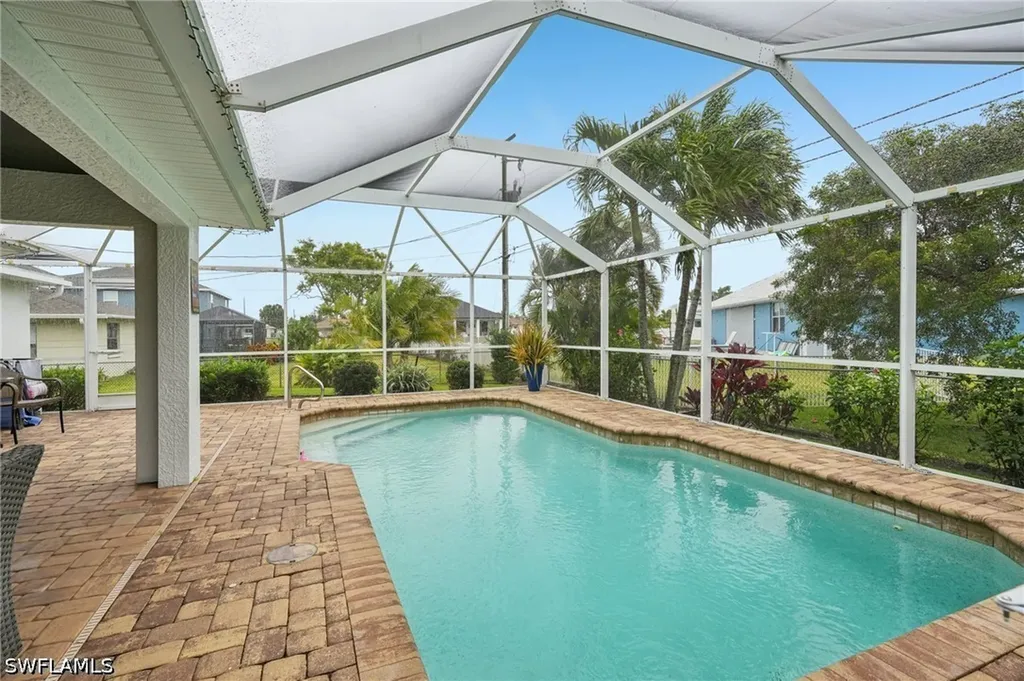 3717 Agualinda Boulevard Cape Coral FL 33914