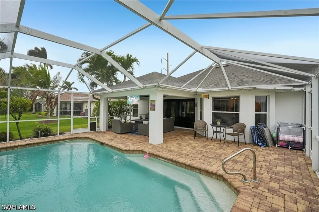 3717 Agualinda Boulevard Cape Coral FL 33914