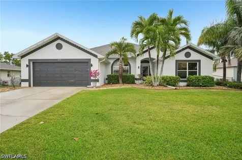 3717 Agualinda Boulevard Cape Coral FL 33914