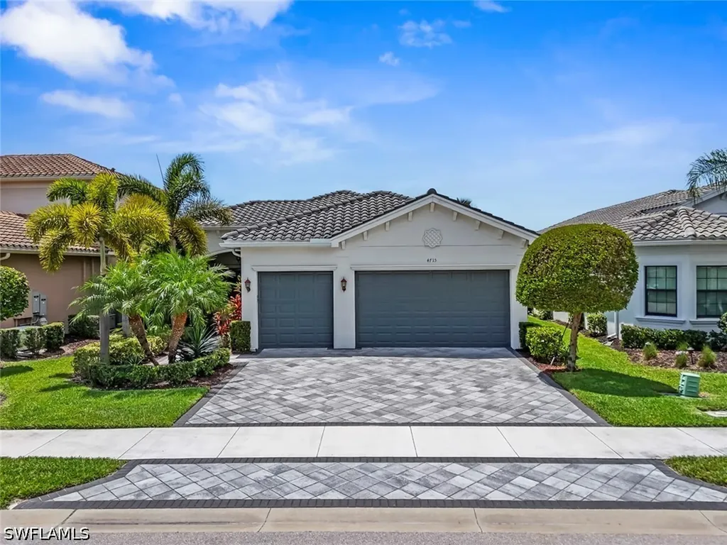 4715 Kensington Circle Naples FL 34119