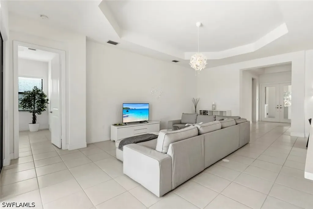 4715 Kensington Circle Naples FL 34119