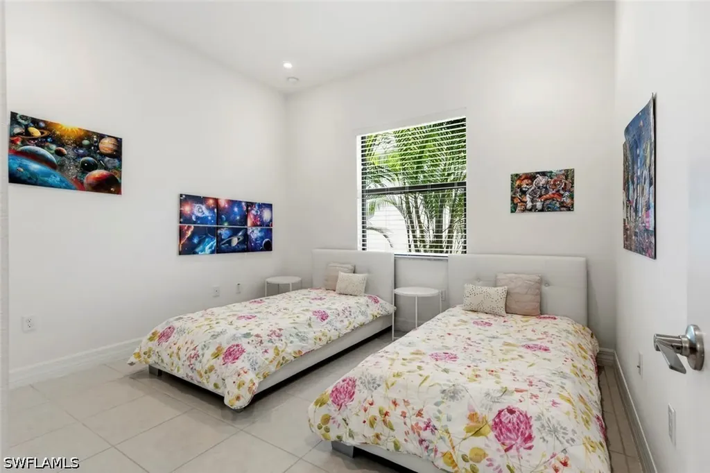 4715 Kensington Circle Naples FL 34119