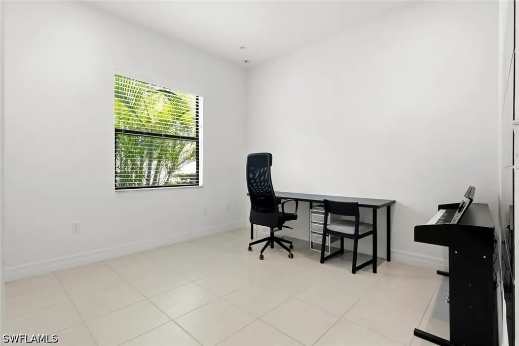 4715 Kensington Circle Naples FL 34119