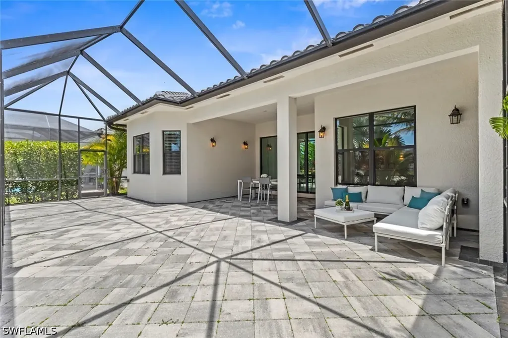 4715 Kensington Circle Naples FL 34119
