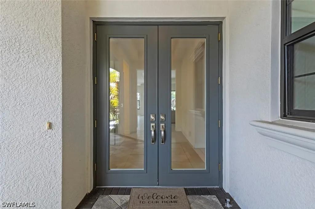 4715 Kensington Circle Naples FL 34119