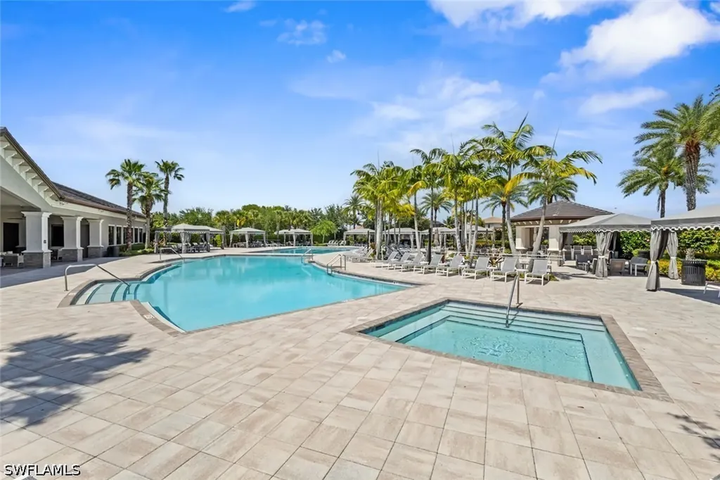 4715 Kensington Circle Naples FL 34119