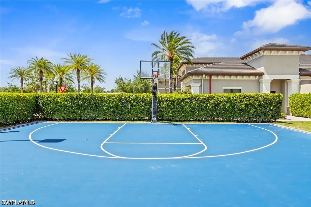 4715 Kensington Circle Naples FL 34119