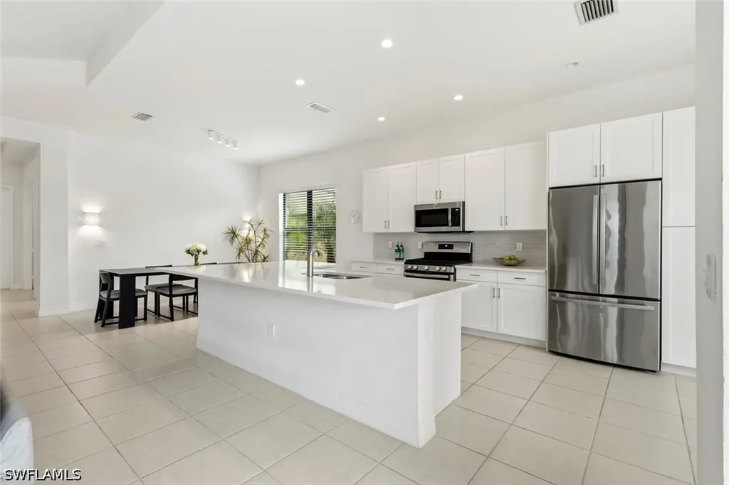 4715 Kensington Circle Naples FL 34119