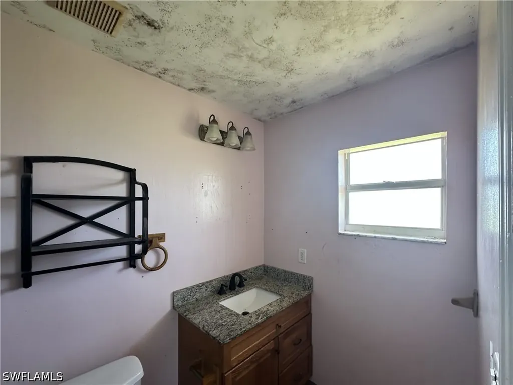 2123 NE 16th Terrace Cape Coral FL 33909