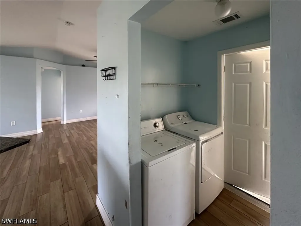 2123 NE 16th Terrace Cape Coral FL 33909