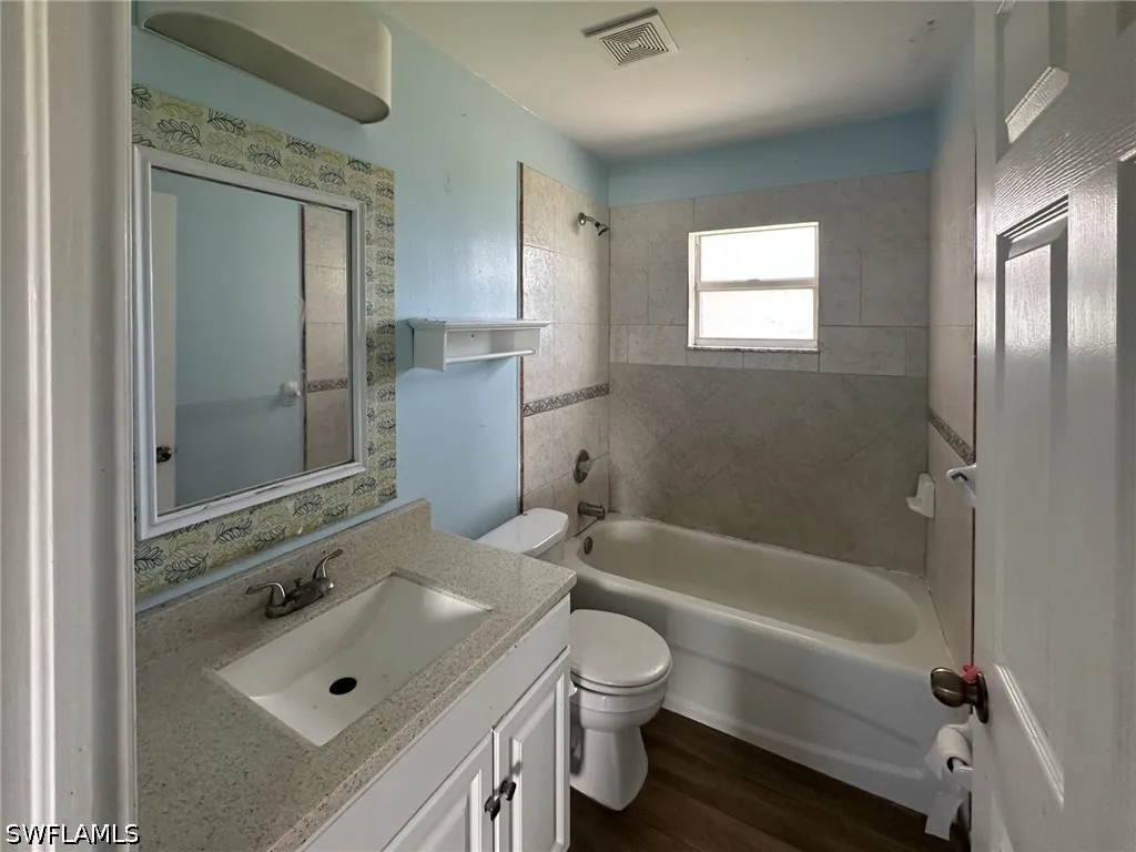 2123 NE 16th Terrace Cape Coral FL 33909