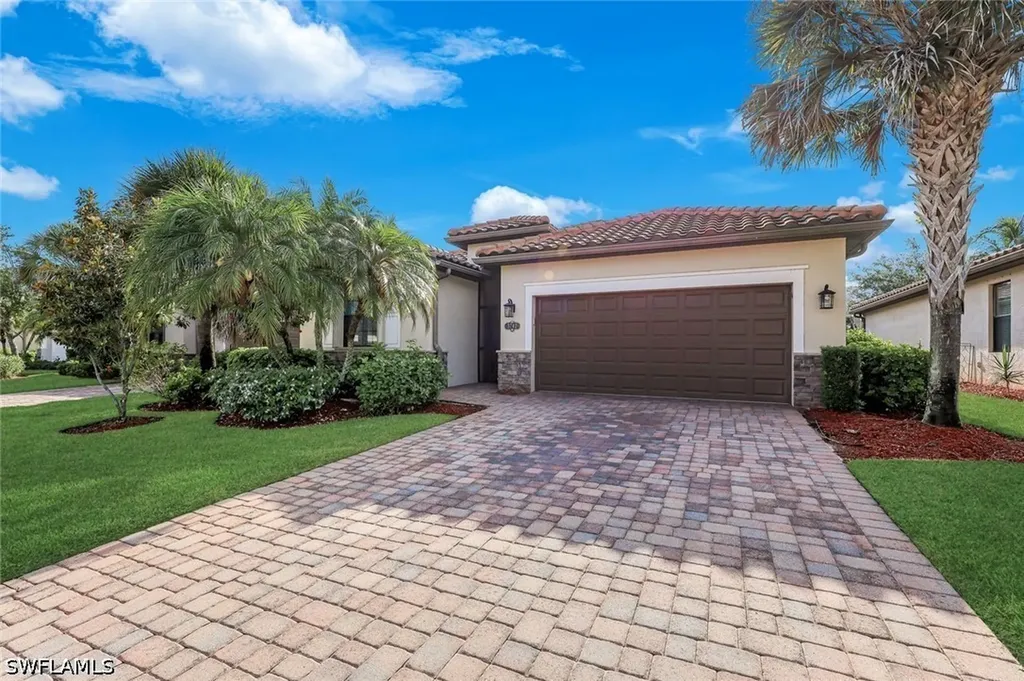 3742 Treasure Cove Circle Naples FL 34114