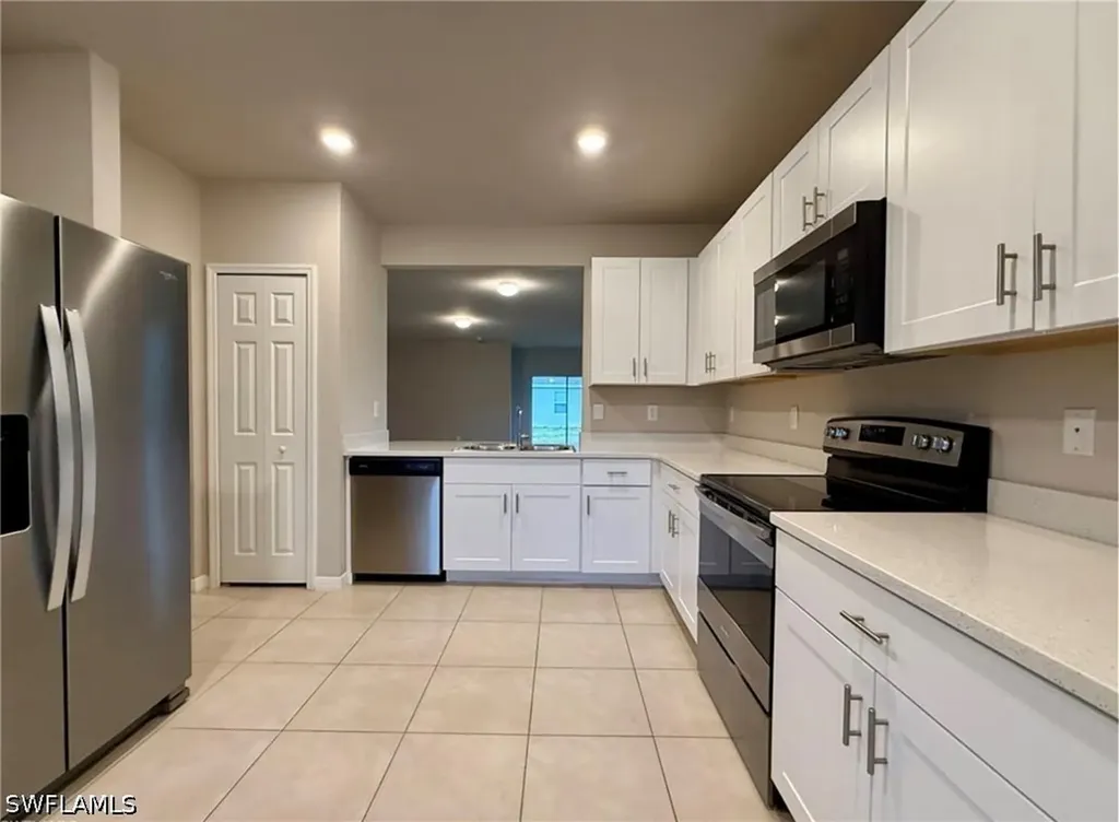 17541 Lee Road Fort Myers FL 33967