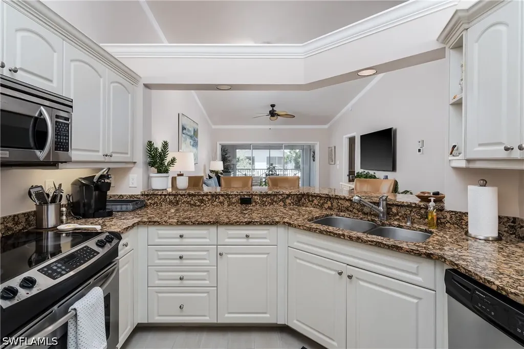7046 Barrington Circle Naples FL 34108