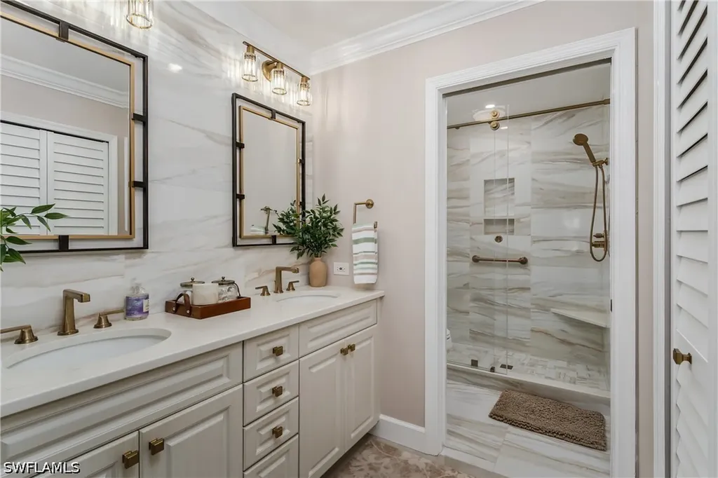 7046 Barrington Circle Naples FL 34108