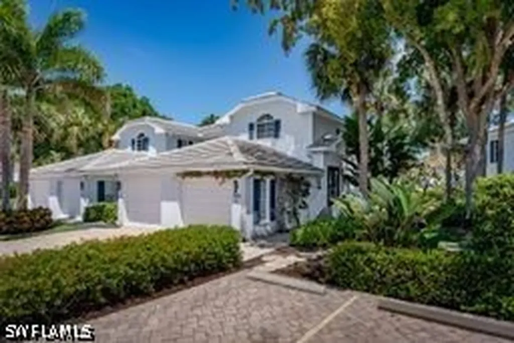 7046 Barrington Circle Naples FL 34108