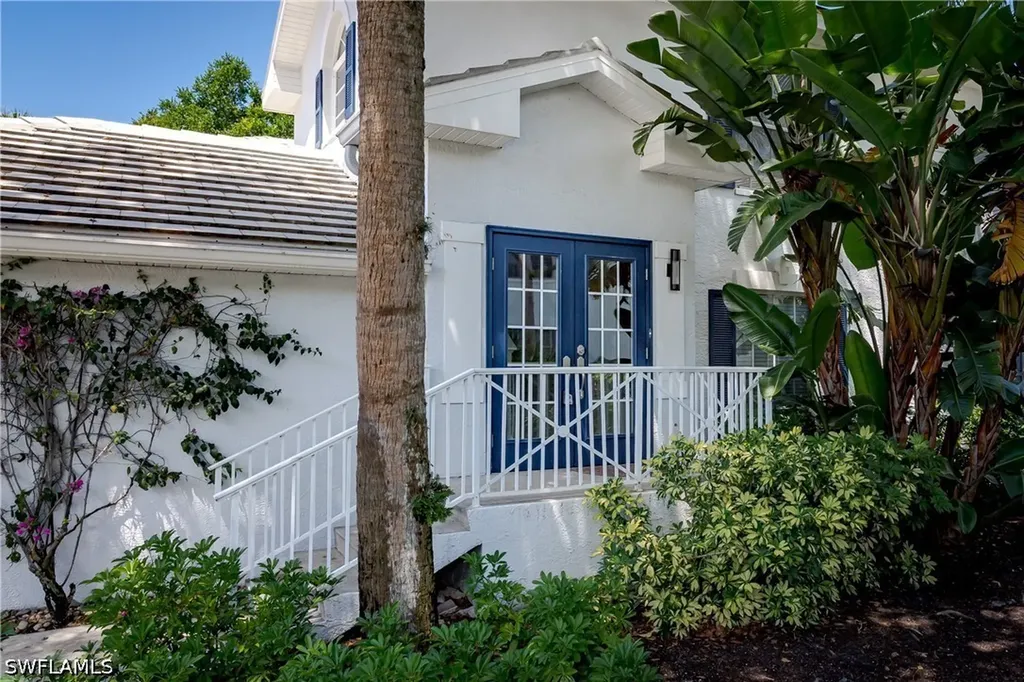 7046 Barrington Circle Naples FL 34108