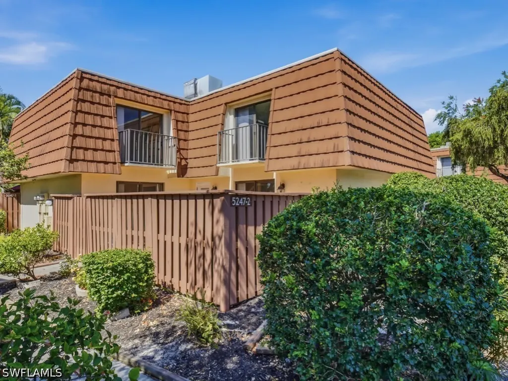 5247 Cedarbend Drive Fort Myers FL 33919