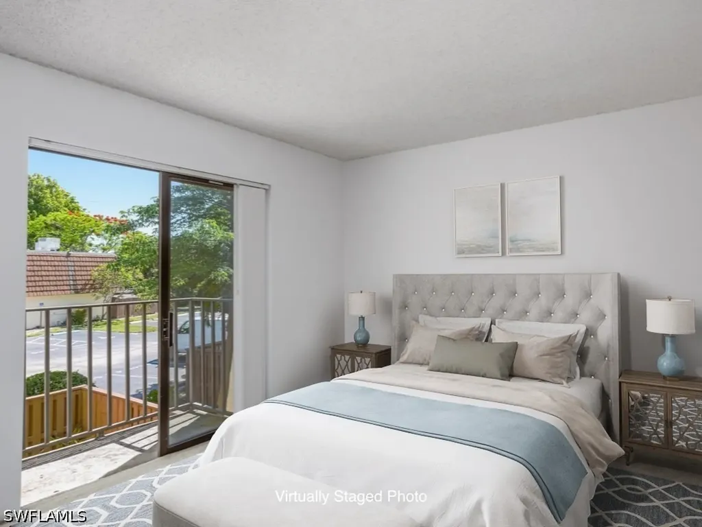 5247 Cedarbend Drive Fort Myers FL 33919