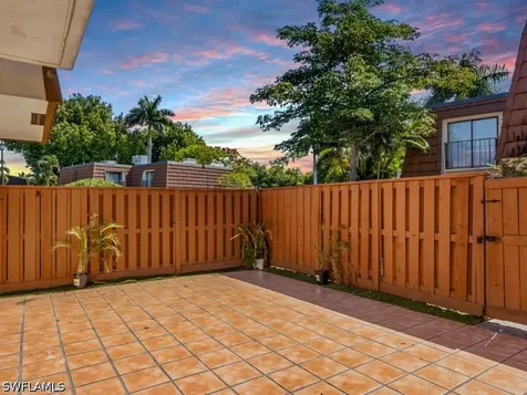 5247 Cedarbend Drive Fort Myers FL 33919