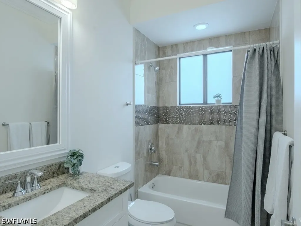 631 100th Avenue N Naples FL 34108