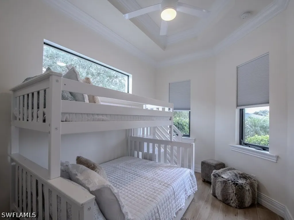 631 100th Avenue N Naples FL 34108