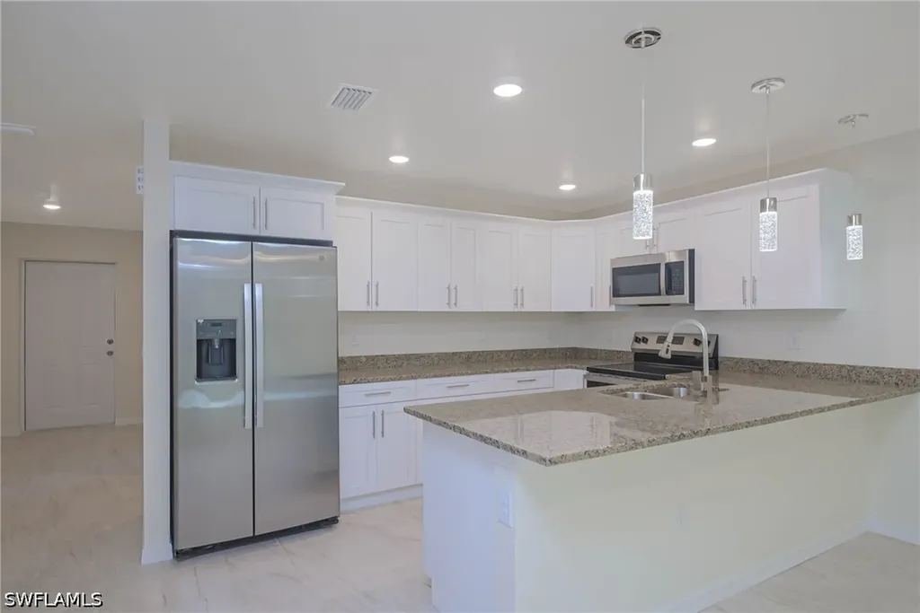 2120 French Street Fort Myers FL 33916