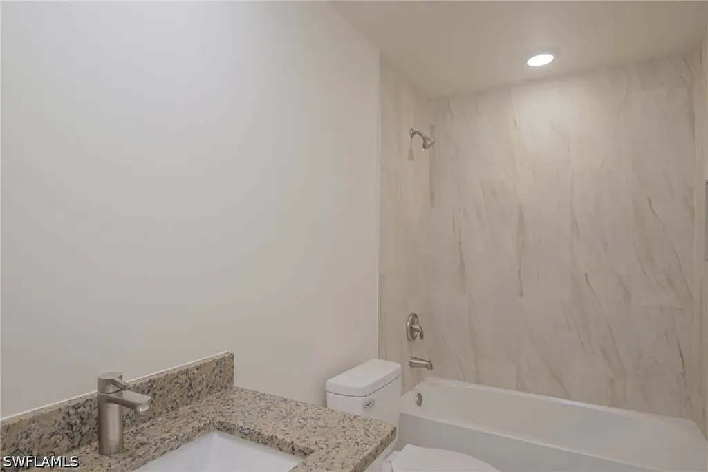 2120 French Street Fort Myers FL 33916