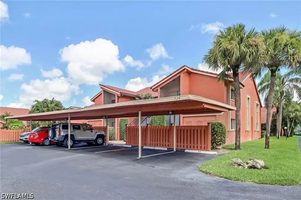 124 Cypress Way E Naples FL 34110