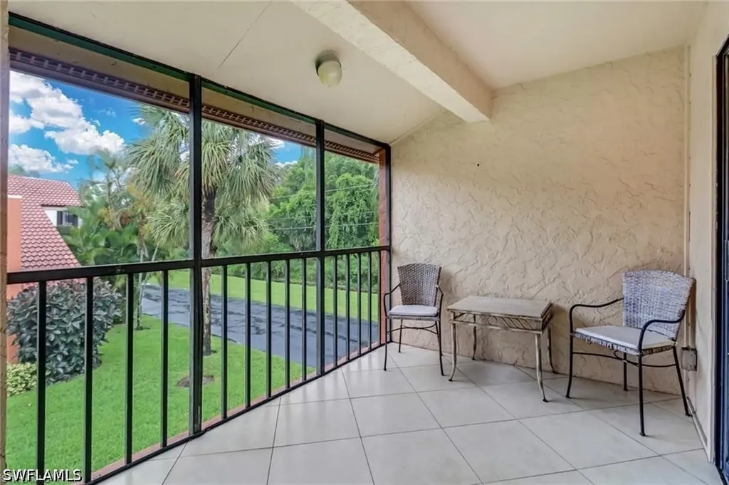 124 Cypress Way E Naples FL 34110