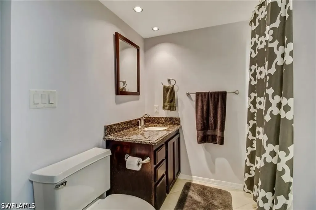 124 Cypress Way E Naples FL 34110