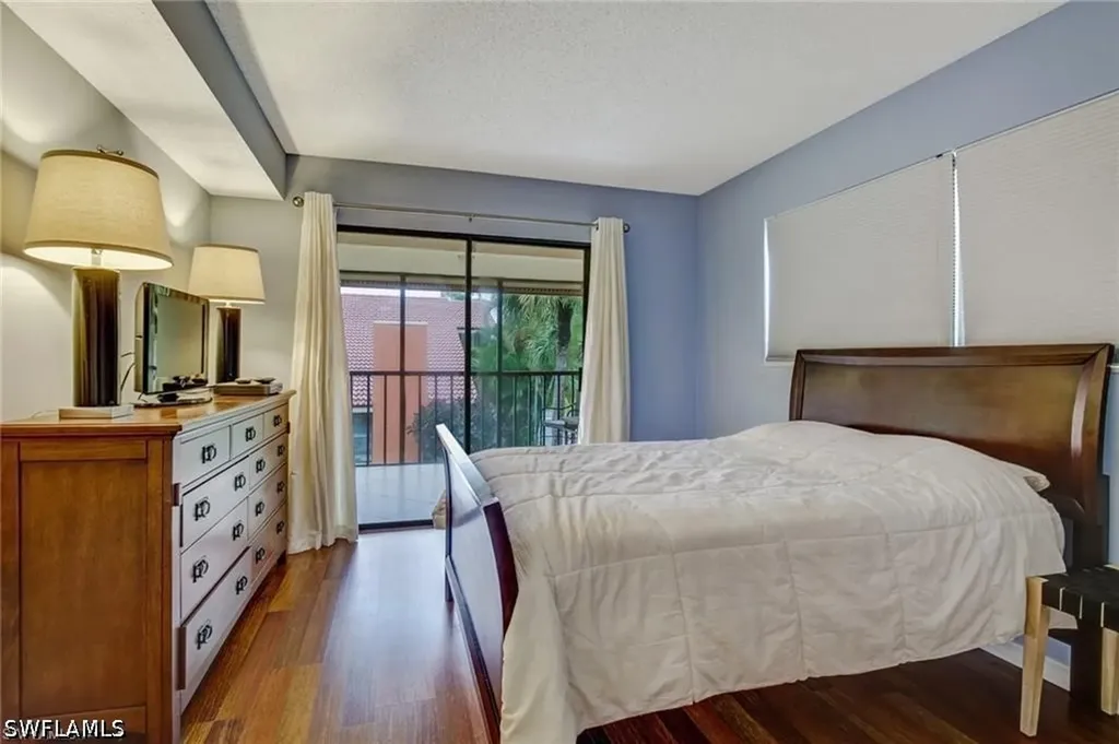 124 Cypress Way E Naples FL 34110
